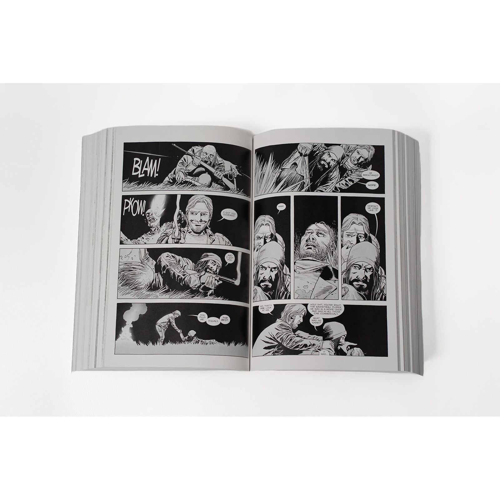アメコミ「ウォーキング・デッド」1巻〜4巻 The Walking Dead Compendium Collection: Vol. 1-4 (Complete Series