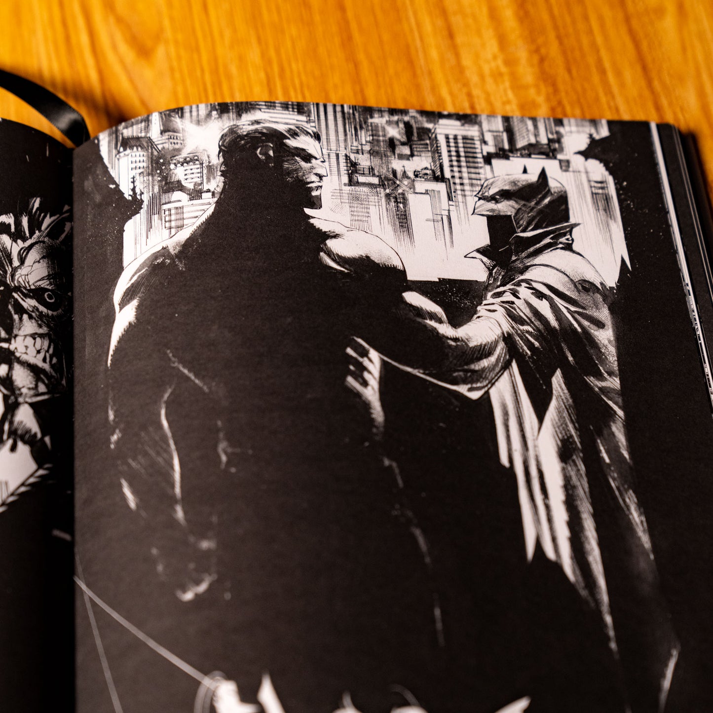 Batman: White Knight: Absolute Edition