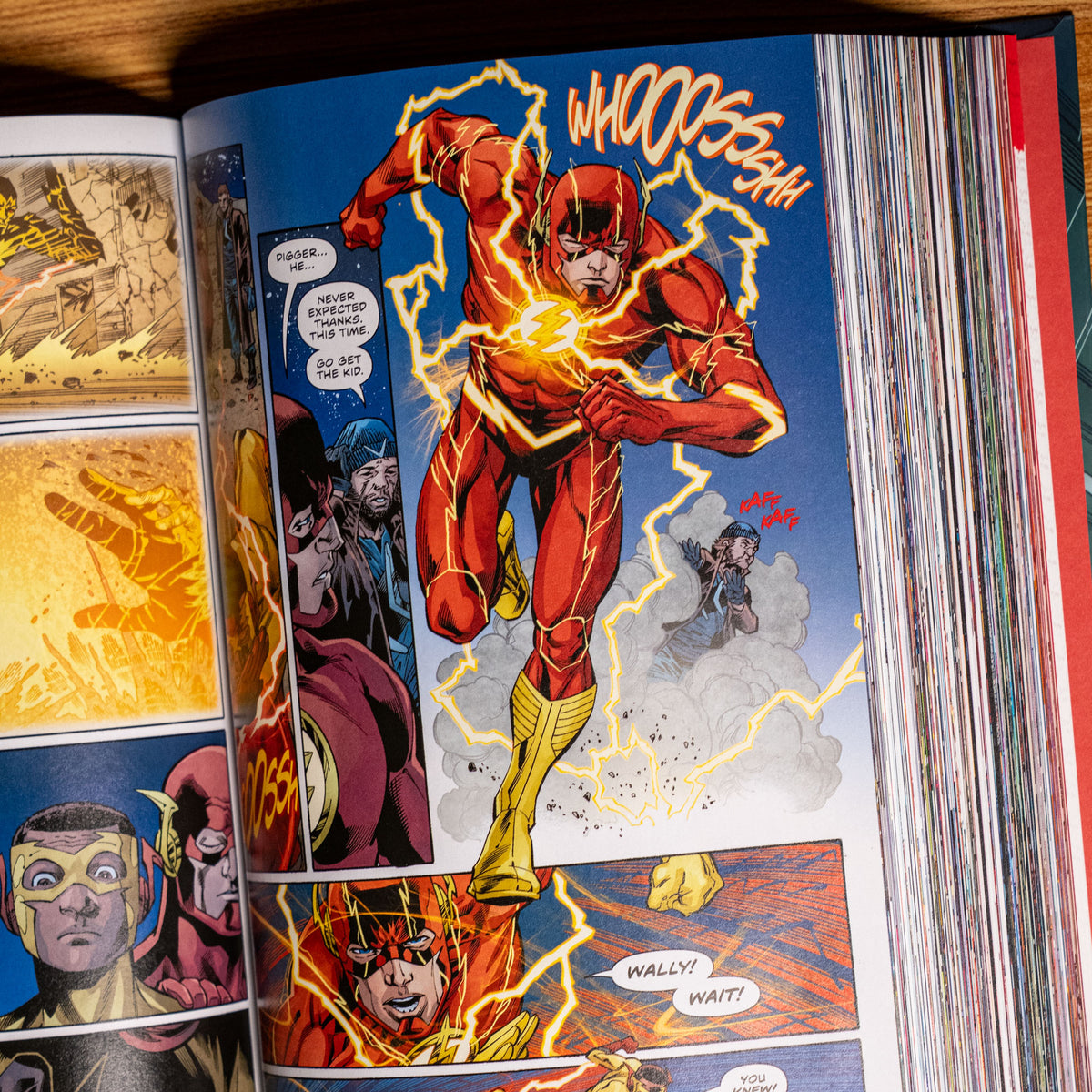 Flash by Joshua Williamson Omnibus Bundle