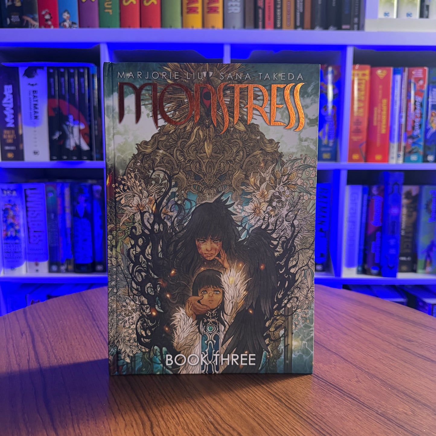 MONSTRESS HC VOL 03