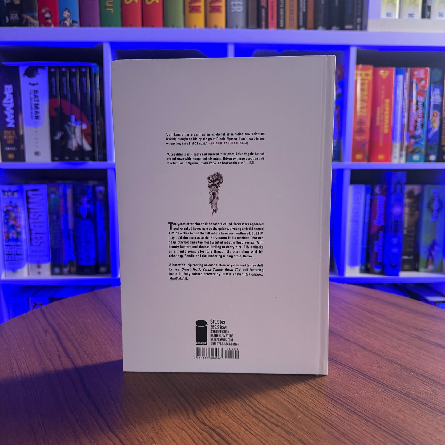 DESCENDER DLX ED HC VOL 01