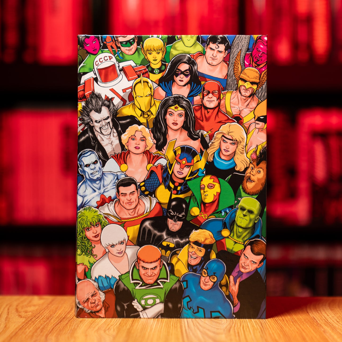 JUSTICE LEAGUE INTERNATIONAL OMNIBUS HC VOL 01