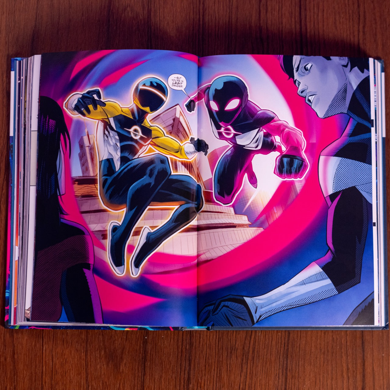 アメコミ Radiant Black Massive edition 1 Radiant Black HC Massive